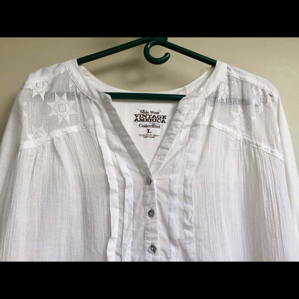 NWT Stylish White Blouse!